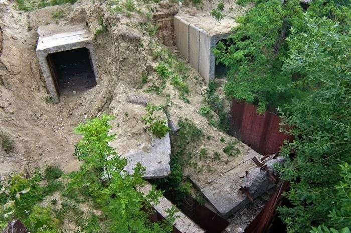 Секретний бункер головнокомандувача військ Молдови (26 фото)