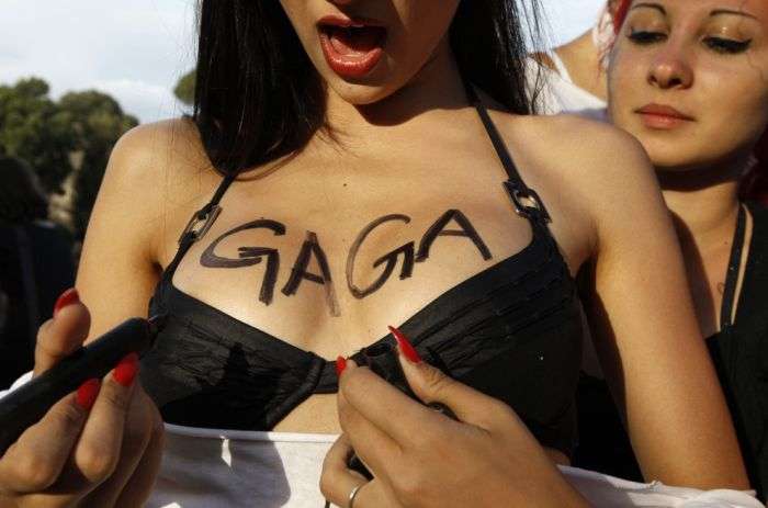 Фанатки Lady Gaga. Частина 2 (29 фото)