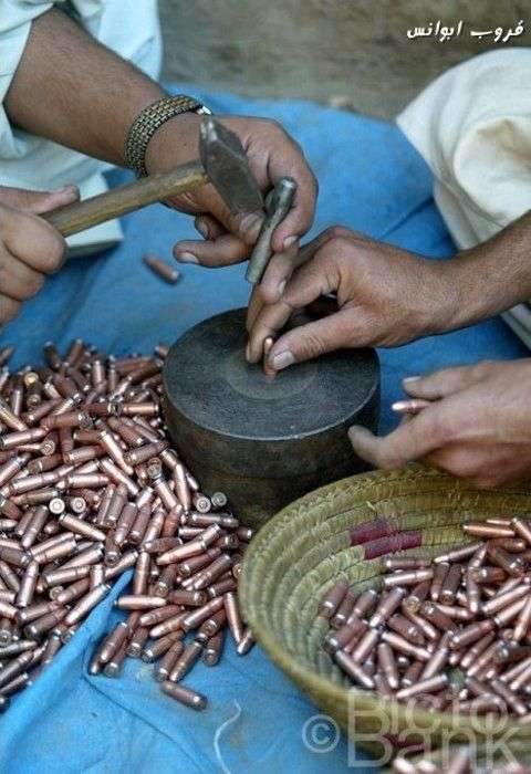 Збройова фабрика в Пакистані (22 фото)