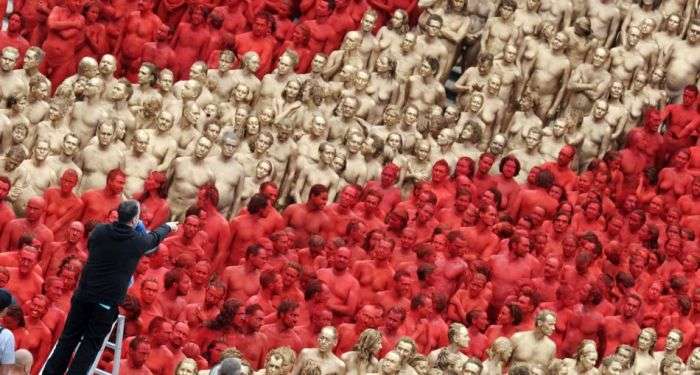1700 оголених людей в центрі Мюнхена (17 фото)