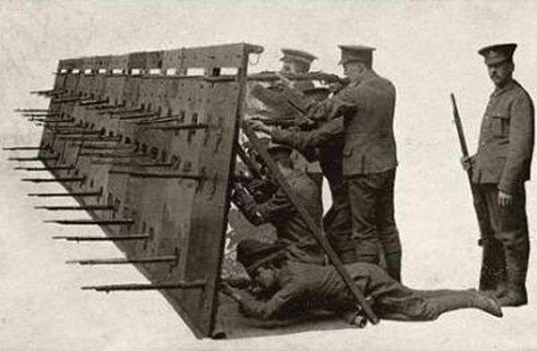 Амуніція і зброя Першої світової війни (42 фото)