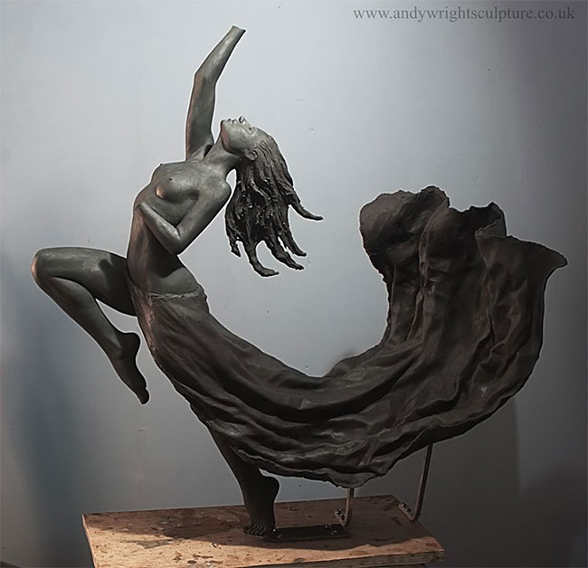 Художник создаёт скульптуры, которые сложно отличить от настоящих скульптура