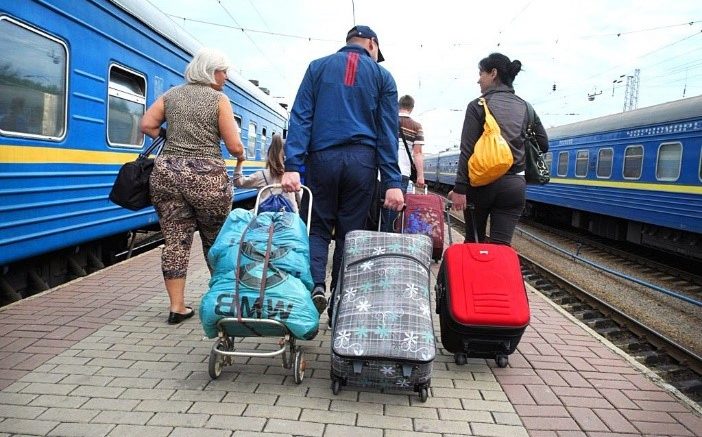Из Украины в Европу: украинцы покидают страну ради работы за границей Политика
