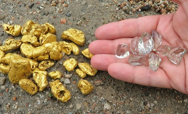 Селевые потоки нанесли горы золота, которое теперь можно алмазы,Видео,добыча,золото,Пространство,река