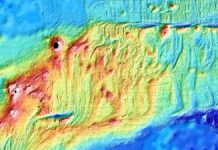 Вони зафіксували процес розколу морського дна